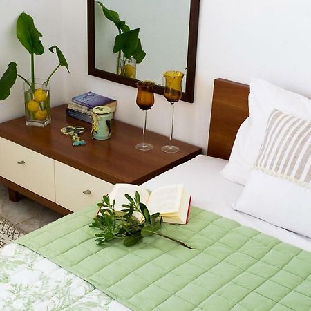 Inspiration Guestroom With Amazing Roof Garden Atene Esterno foto