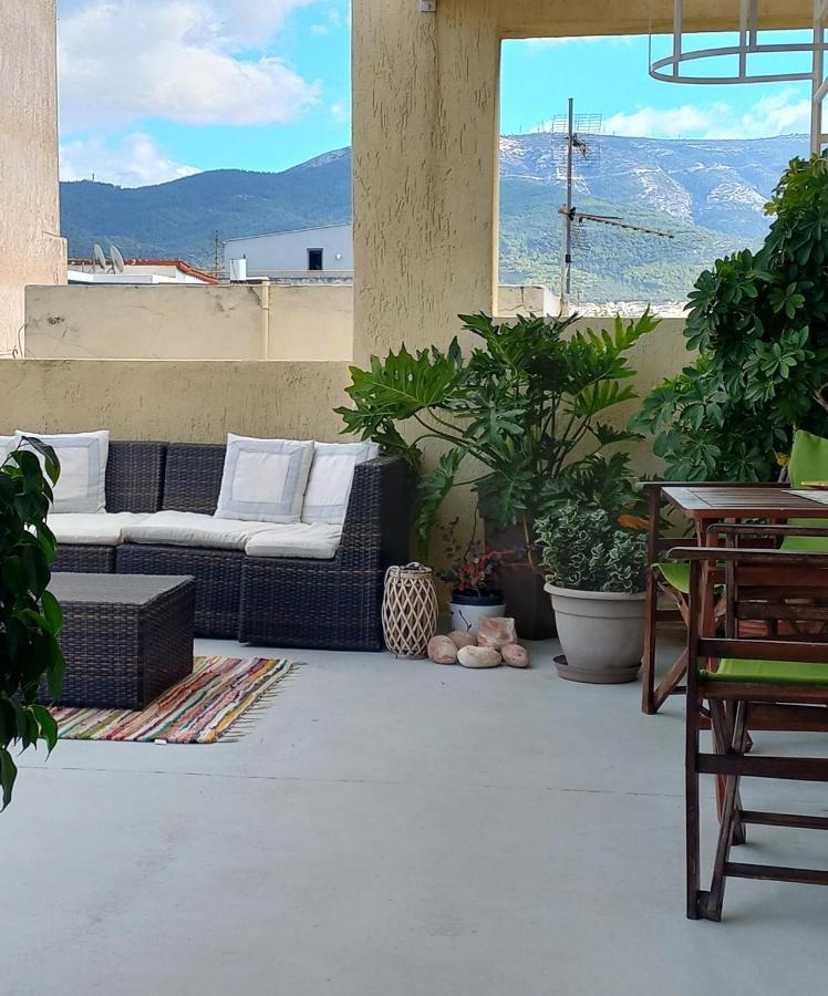 Inspiration Guestroom With Amazing Roof Garden Atene Esterno foto