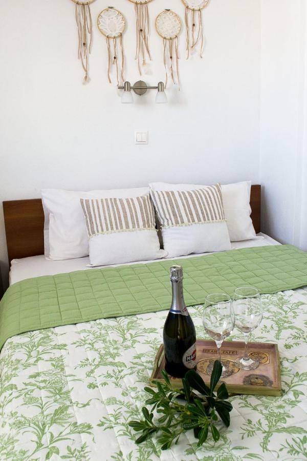 Inspiration Guestroom With Amazing Roof Garden Atene Esterno foto